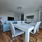 T3 * Πόντα Ντελγκάντα